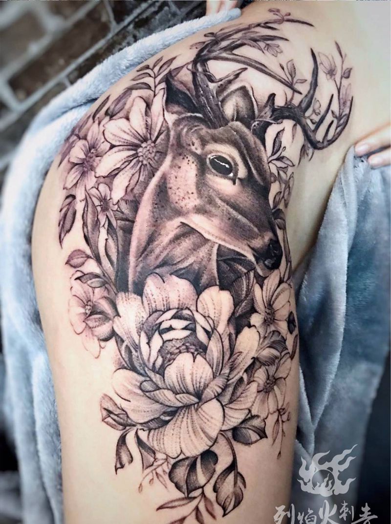 素花 鹿纹身图片