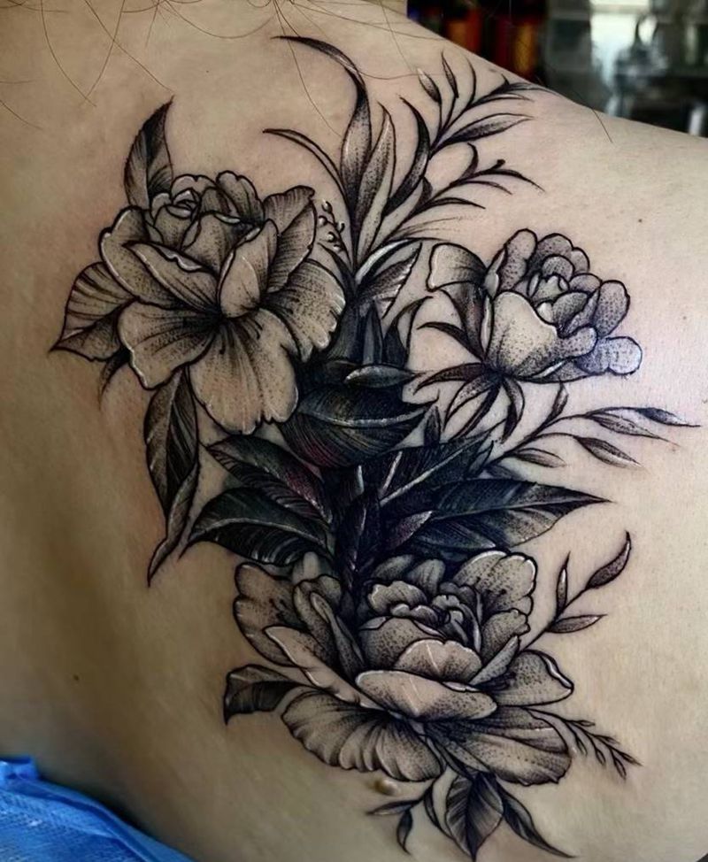 素花遮盖纹身图片_背部点刺新传统纹身图案