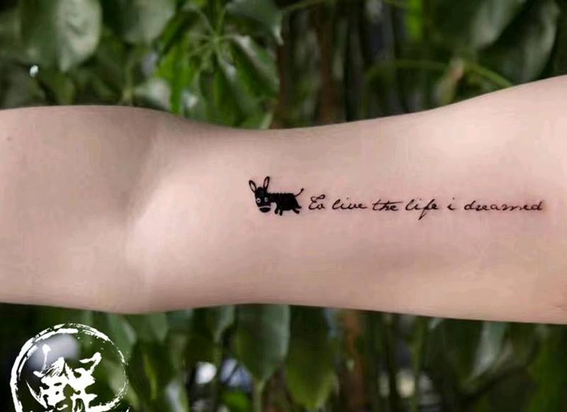 大臂纹身图片_手臂清新字符动物图腾原创成品纹身图案