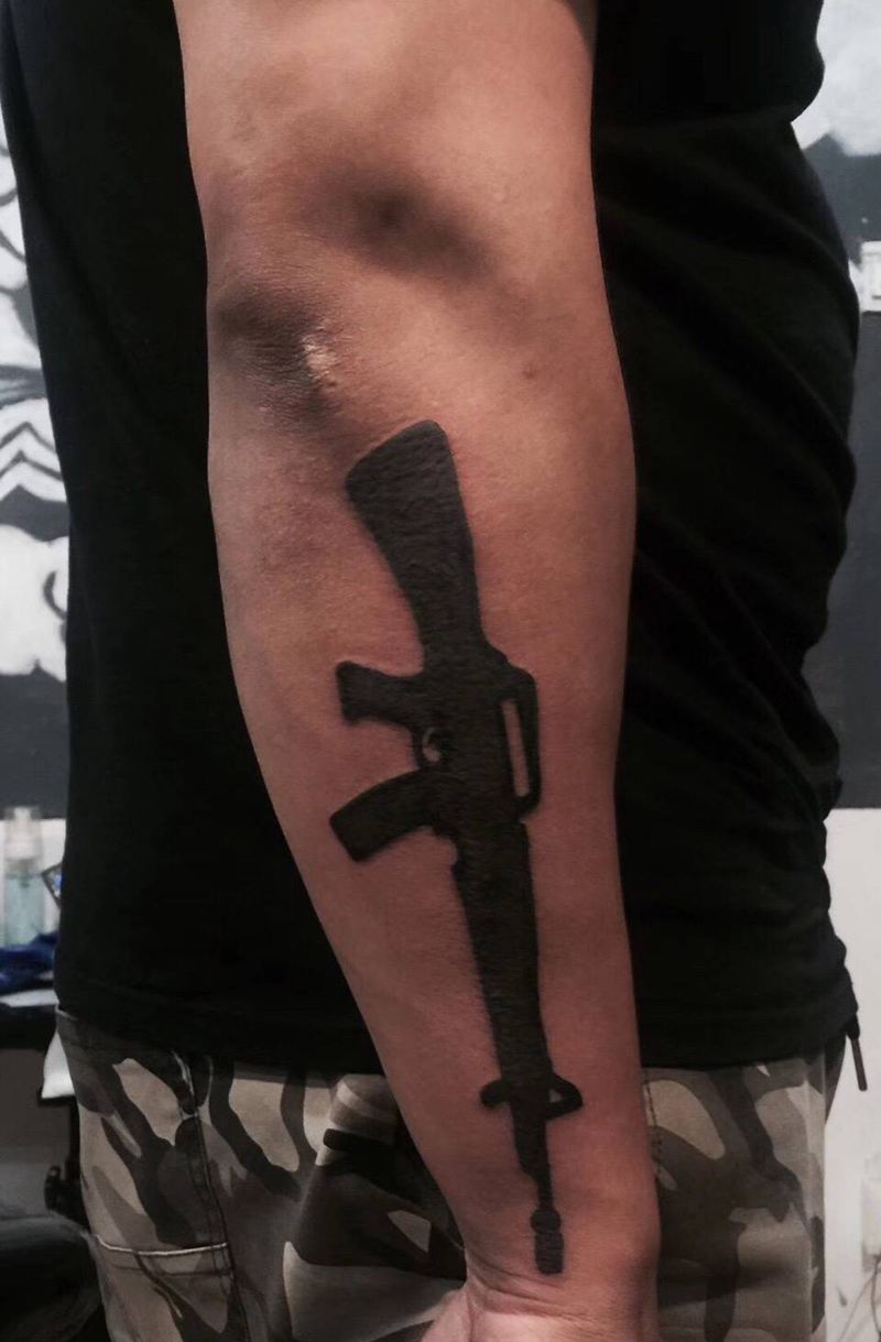 枪（遮盖）纹身图片_成品手臂欧美图腾纹身图案