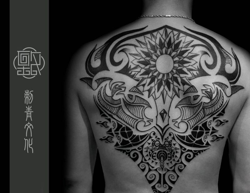 背部纹身图片_背部图腾纹身图案