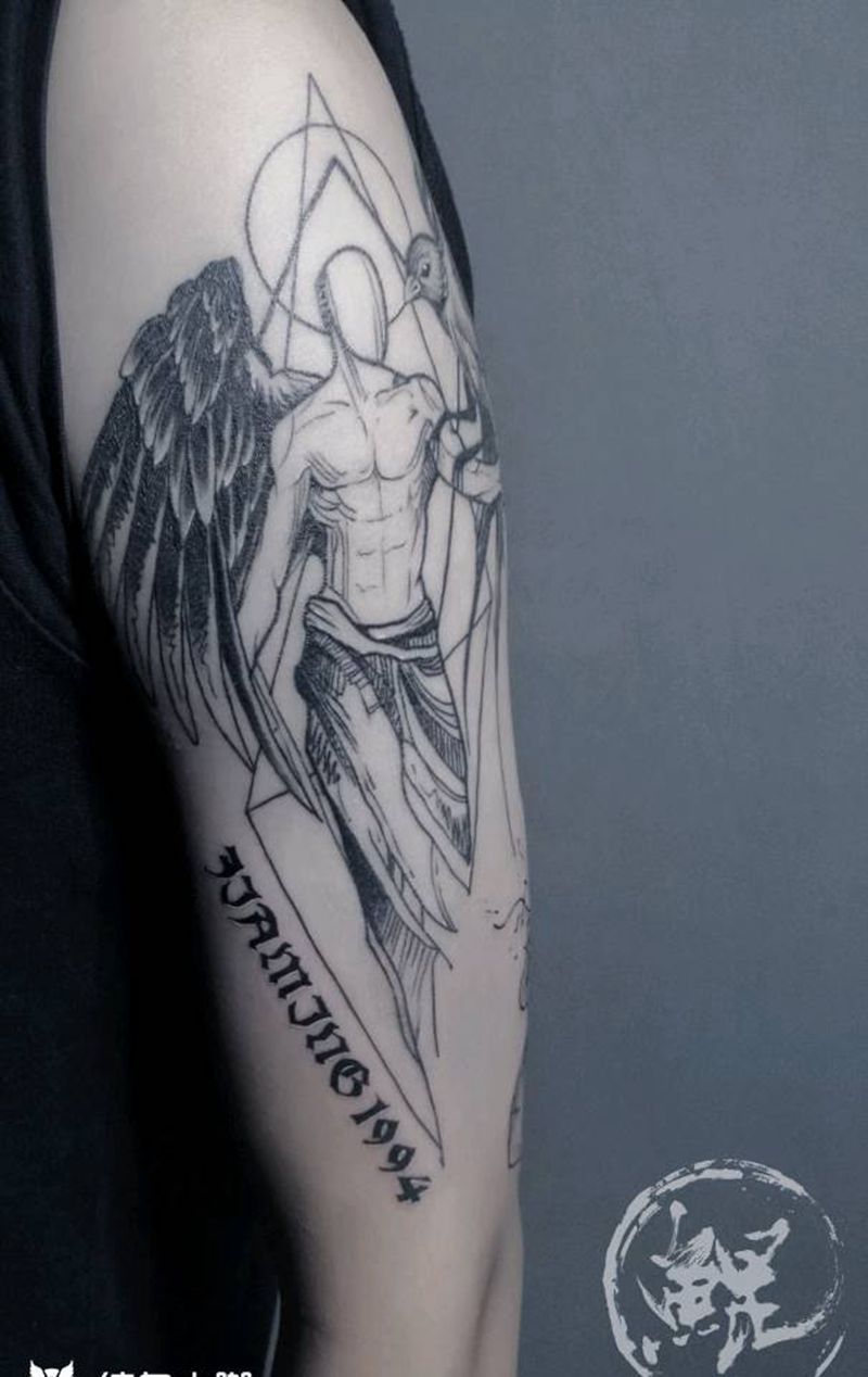 大臂纹身图片_手臂清新几何字符动物人物原创成品纹身图案