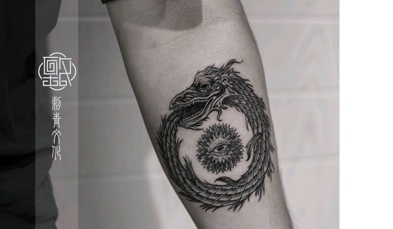 小臂内侧纹身图片_手臂纹身图案