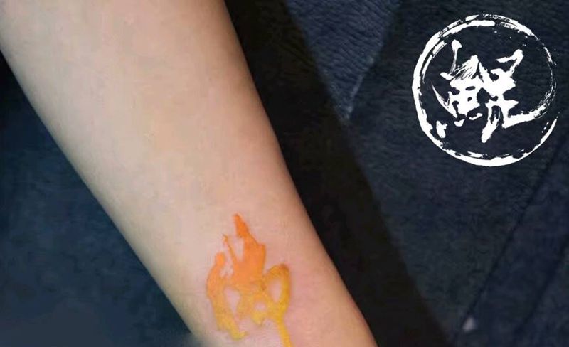 小臂纹身图片_手臂传统习俗字符人物图腾原创成品纹身图案