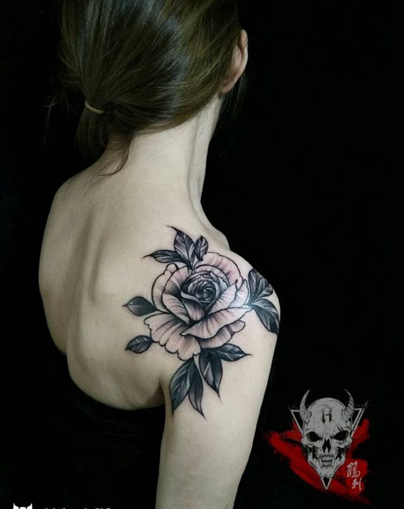 素花纹身图片_肩部纹身图案