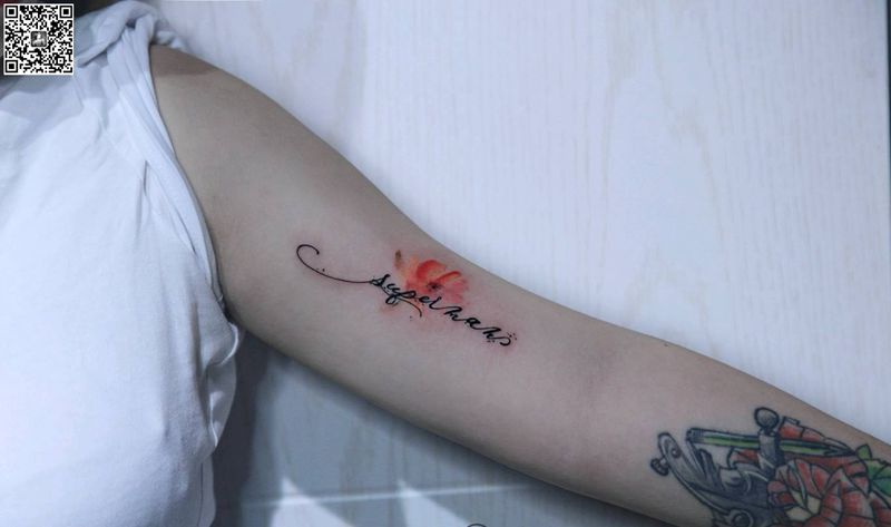 大臂内侧纹身图片_手臂清新几何字符植物图腾原创成品纹身图案