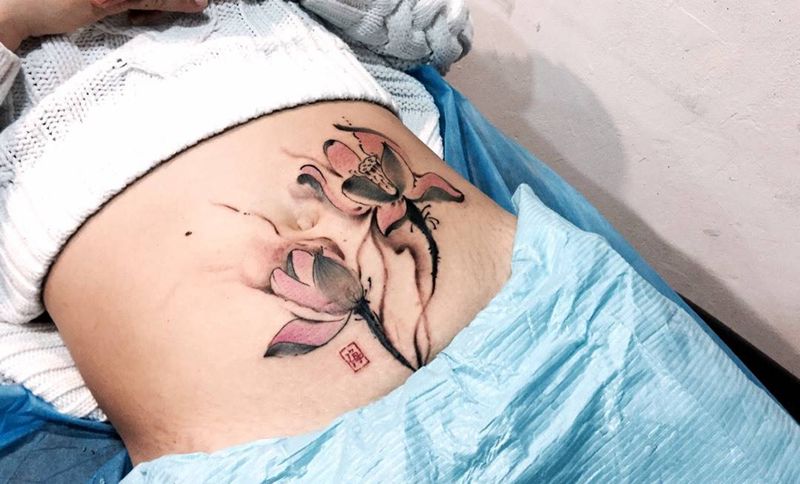 疤痕遮盖纹身图片_成品手稿腰部腹部习俗传统国画植物原创纹身图案