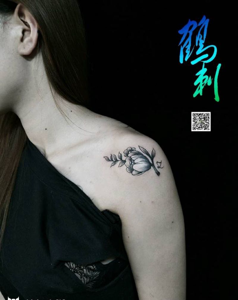 小素花纹身图片