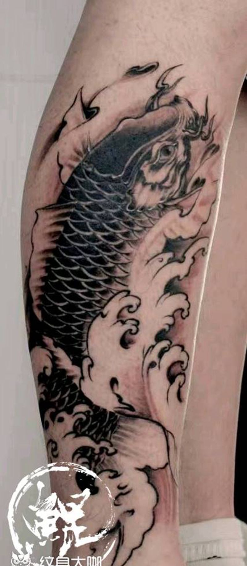 小腿纹身图片_腿部传统动物原创成品纹身图案