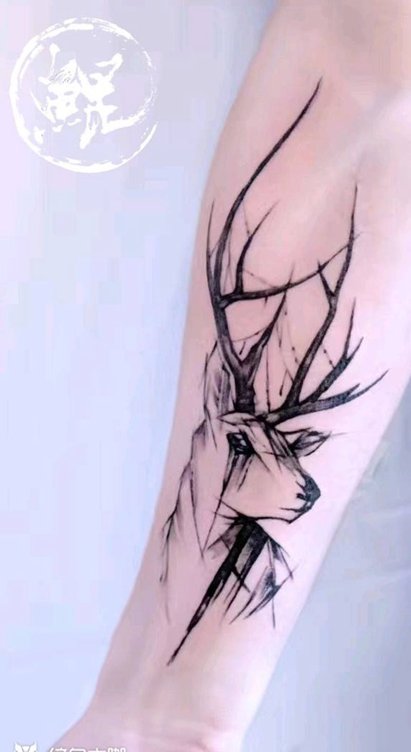 小臂纹身图片_手臂清新几何字符动物原创成品纹身图案