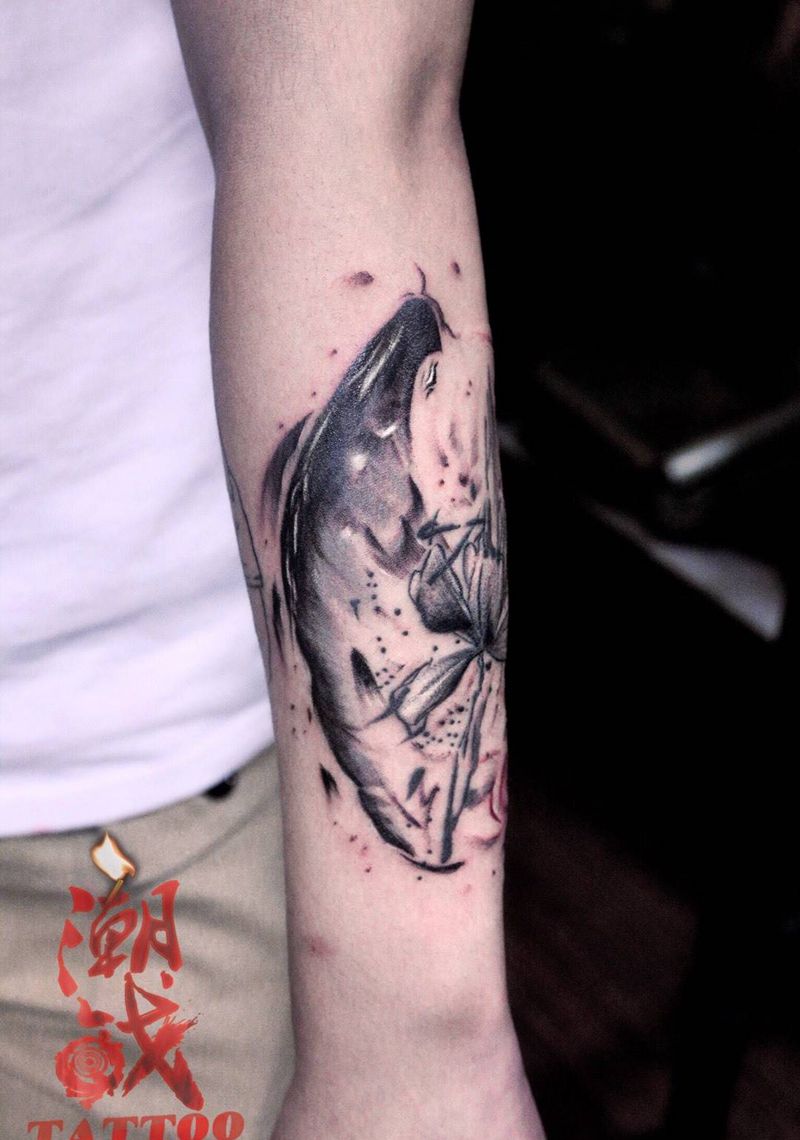 水墨纹身图片_手臂水墨纹身图案