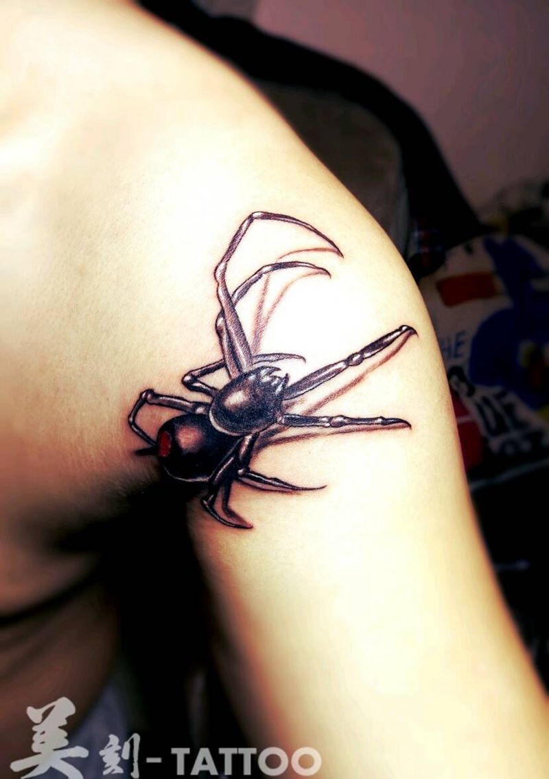 疤痕遮盖！蜘蛛纹身图片_手臂写实动物成品纹身图案
