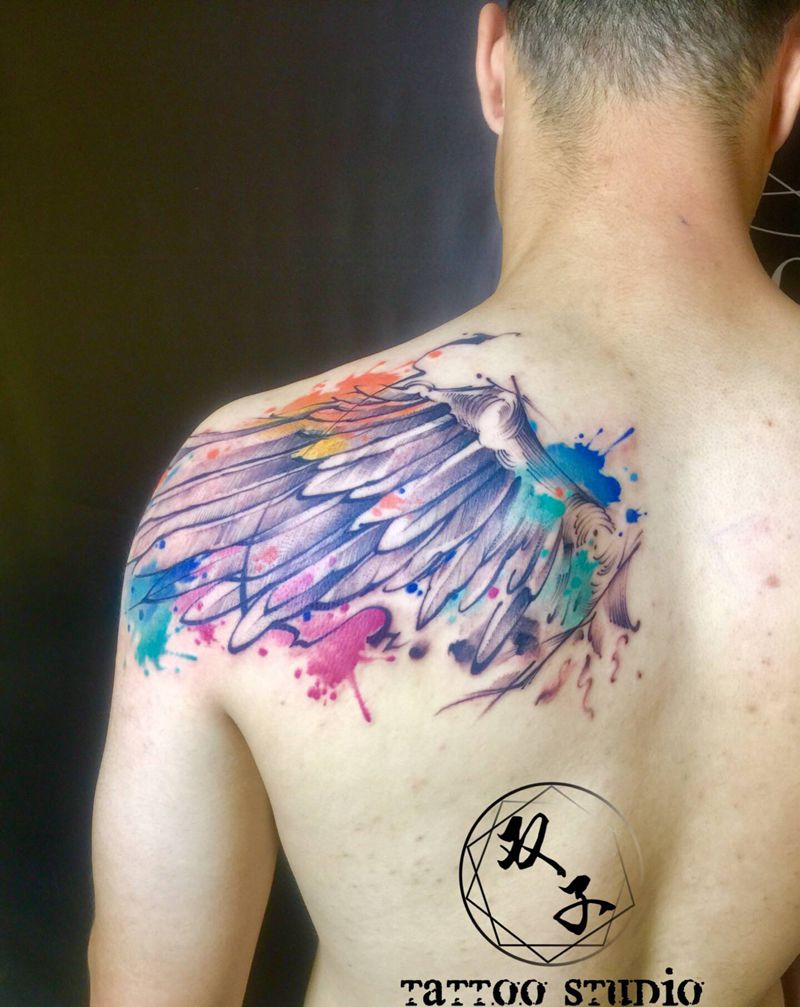 泼墨翅膀纹身图片_背部水彩纹身图案
