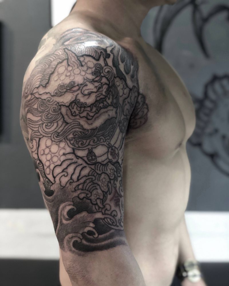 唐狮纹身图片_肩部手臂新传统纹身图案