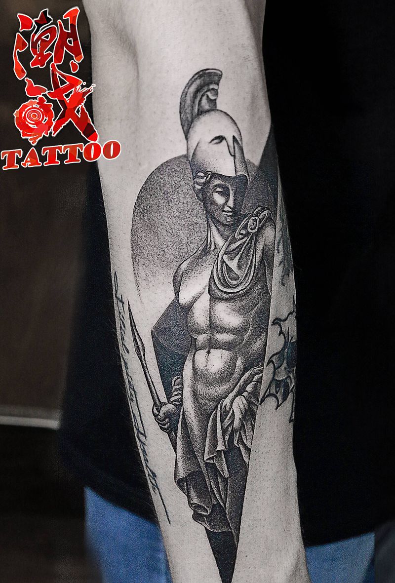 勇士纹身图片_手臂欧美写实点刺纹身图案