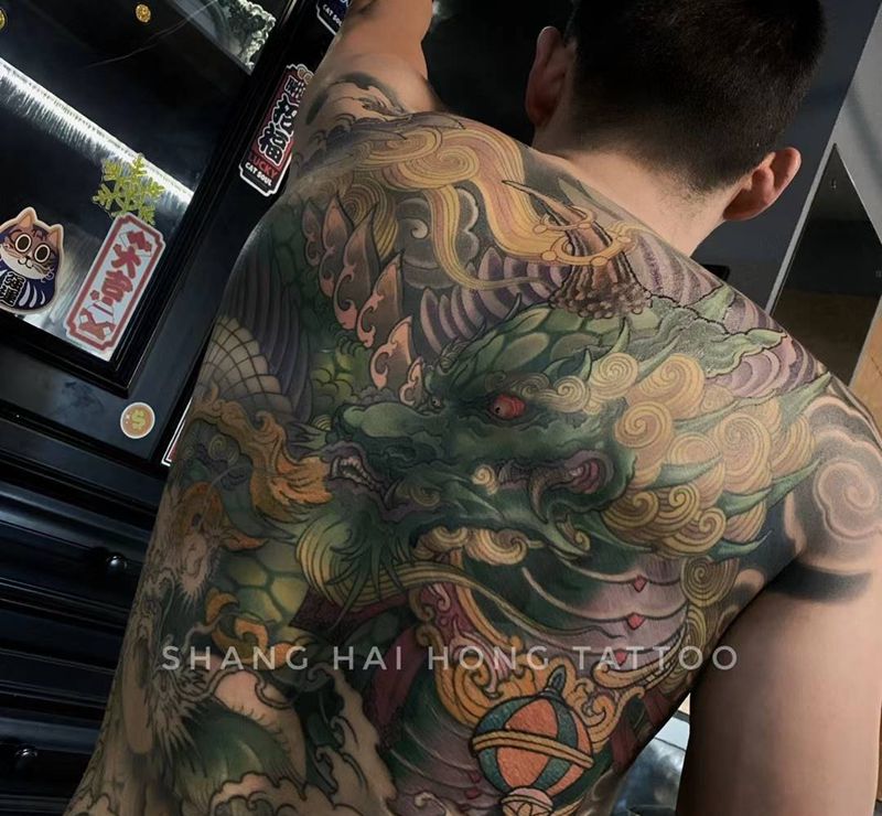 貔貅纹身图片_背部老传统新传统纹身图案