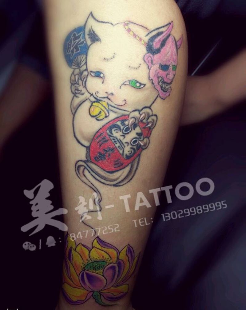 日式猫纹身图片_腿部欧美传统动物成品纹身图案
