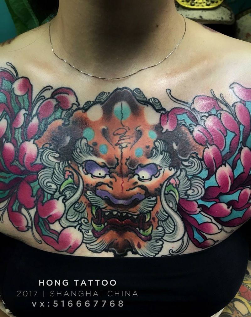 唐狮菊花胸花纹身图片