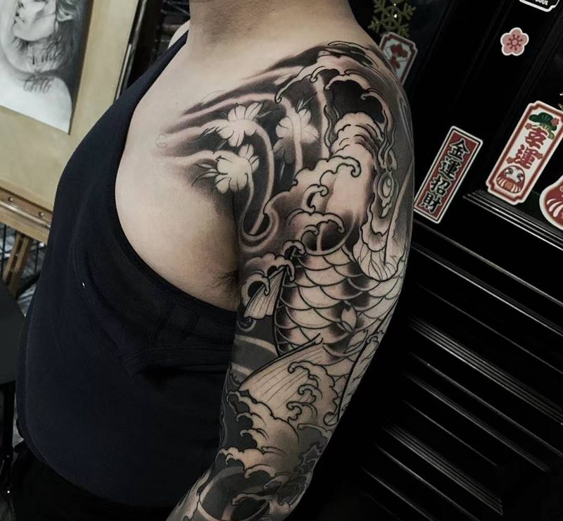 传统花臂纹身图片_手臂老传统新传统纹身图案