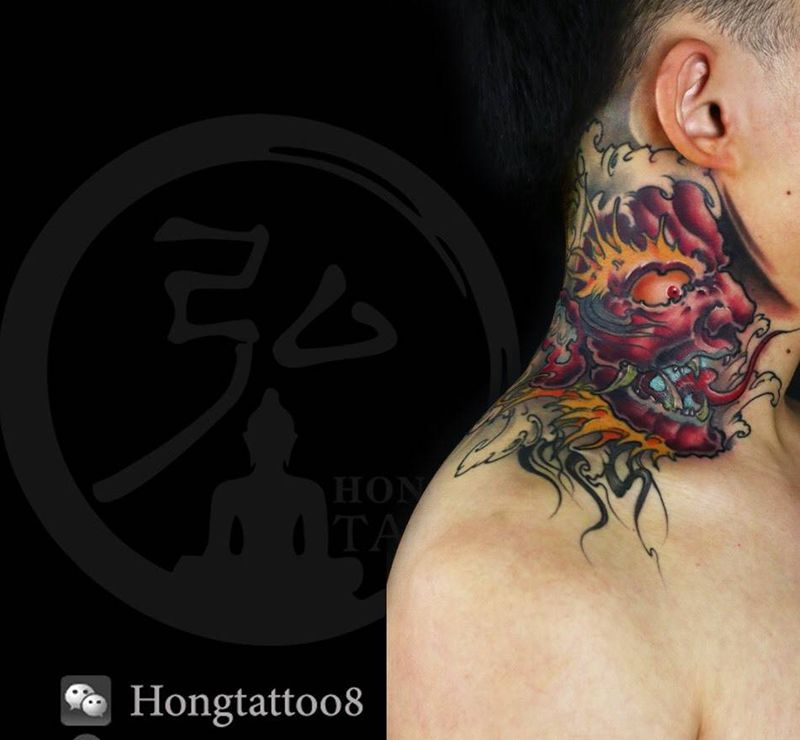 又一纹身师脖子纹身图片