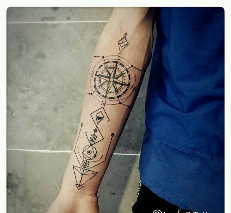 指南针|幸运7纹身纹身图片_手臂图腾原创成品纹身图案