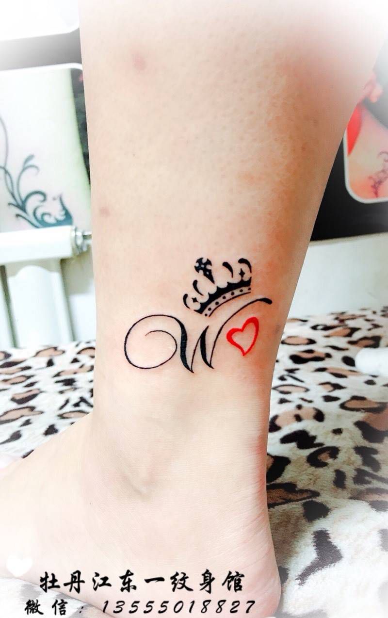 女生脚踝小清新纹身图片