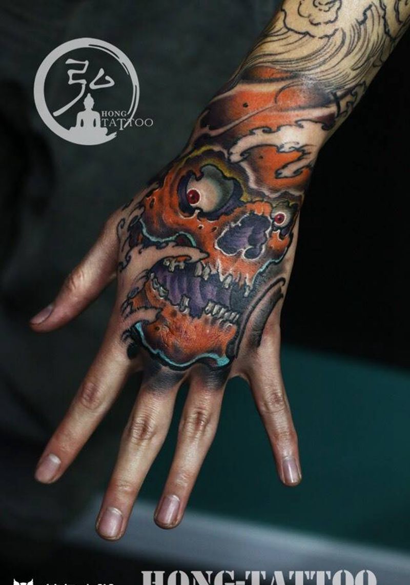 纹身师的手面纹身图片