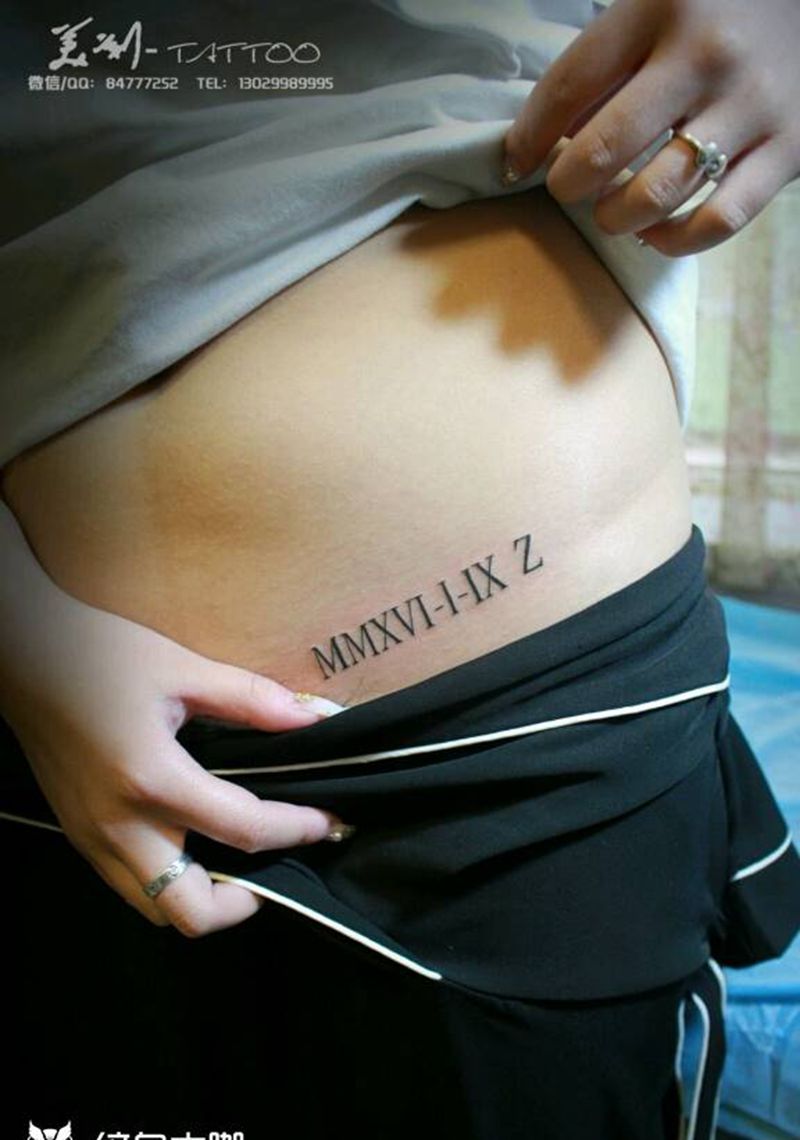 小情侣纹身图片_腹部欧美字符成品纹身图案