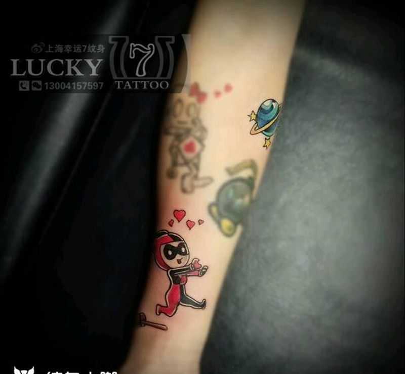 小丑女|行星|幸运7纹身纹身图片_手臂彩色成品纹身图案