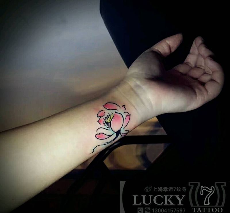 水墨|莲花|幸运7纹身纹身图片_清新原创水墨成品纹身图案