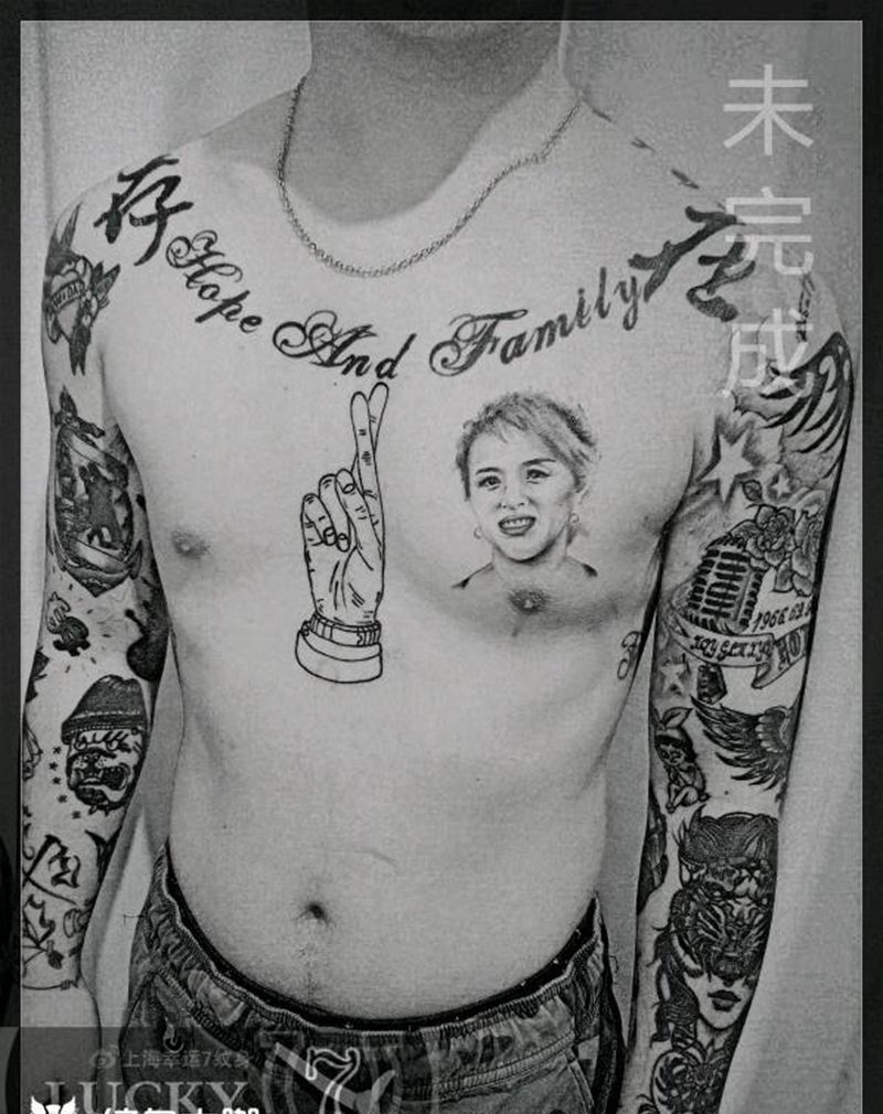 肖像|幸运7纹身纹身图片_胸部肖像写实纹身图案