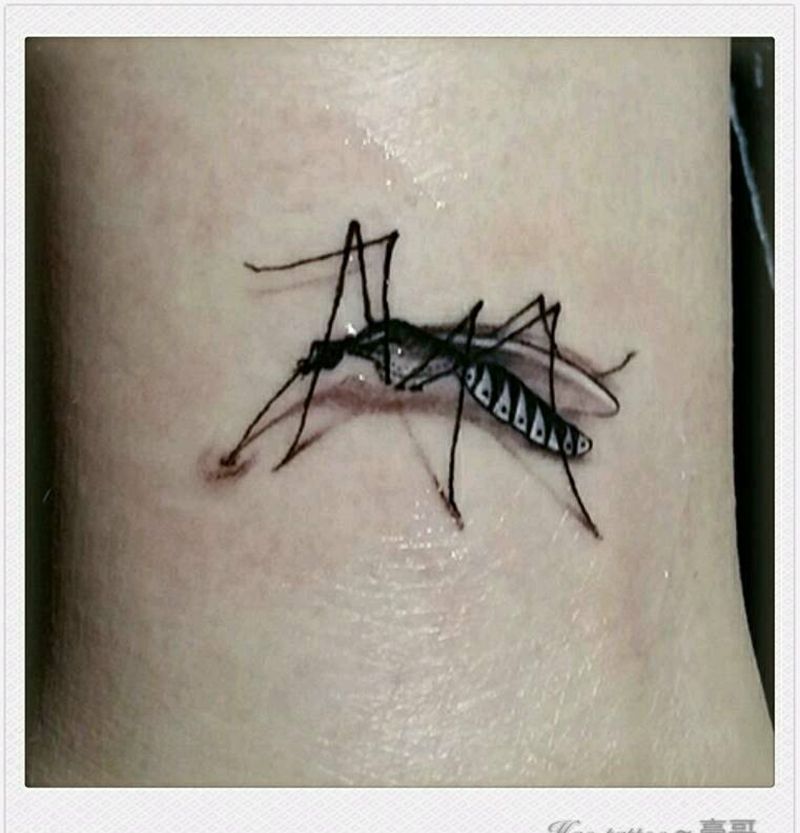 蚊子纹身图片_手部脚部肖像写实动物原创福州福建自由人纹成品纹身图案