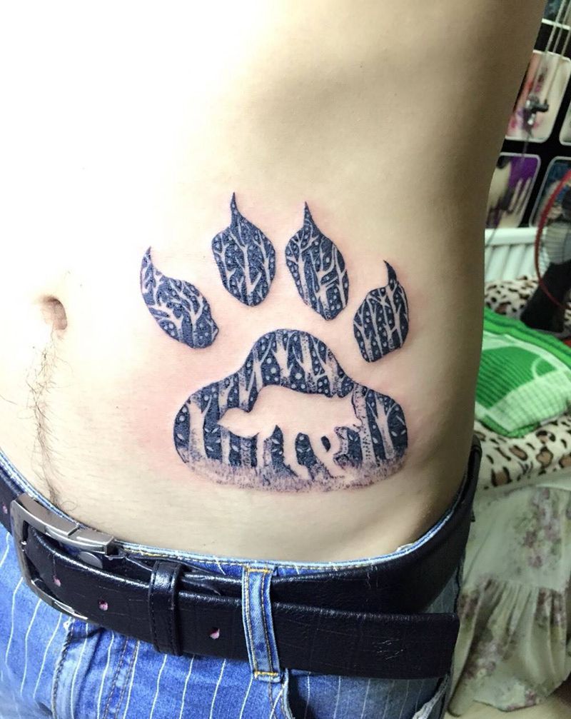 狼爪丛林纹身图片