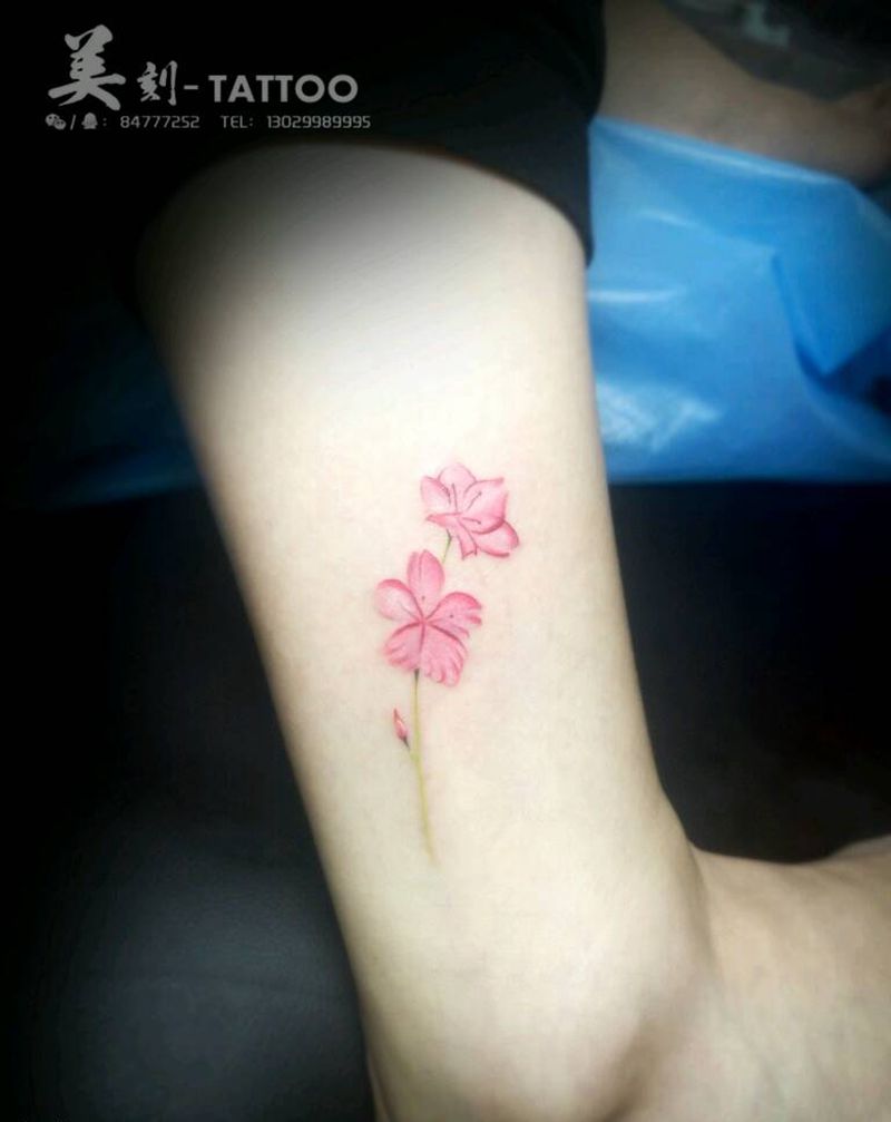 小清新！花花纹身图片_腿部清新植物成品纹身图案