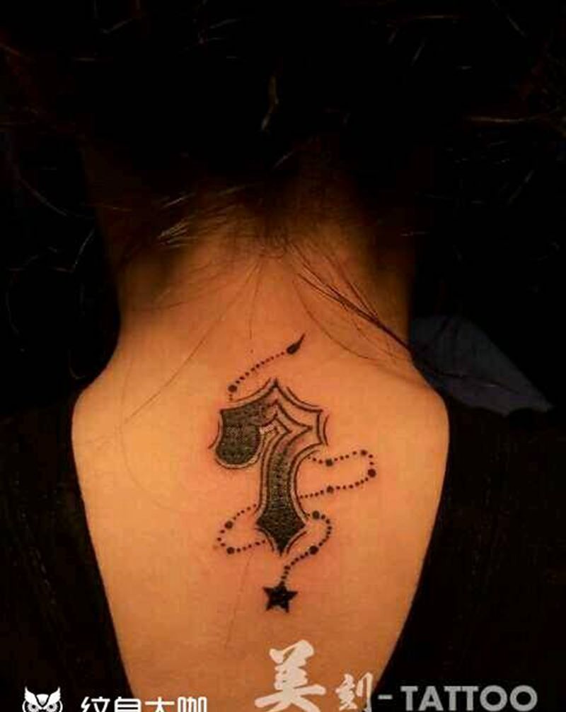 幸运数字纹身图片_颈部欧美字符成品纹身图案