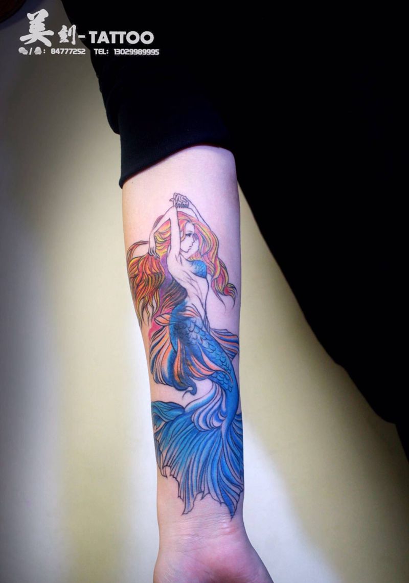 美人鱼遮盖旧纹身纹身图片_手臂欧美写实水彩纹身图案