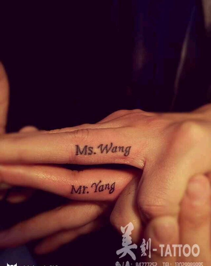 小情侣纹身图片_手部清新贴纸字符成品纹身图案