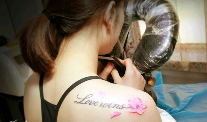 小清新纹身图片_肩部欧美植物成品纹身图案