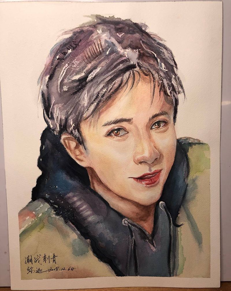 薛之谦纹身图片_水彩水墨纹身图案