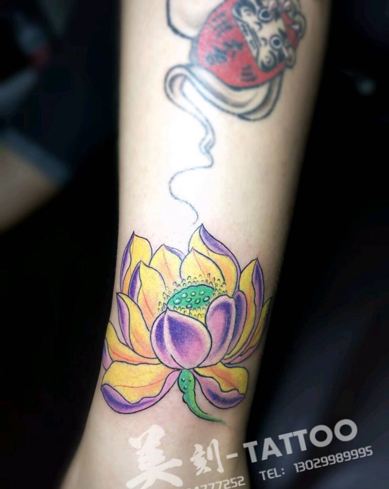 莲纹身图片_腿部脚部传统清新植物成品纹身图案