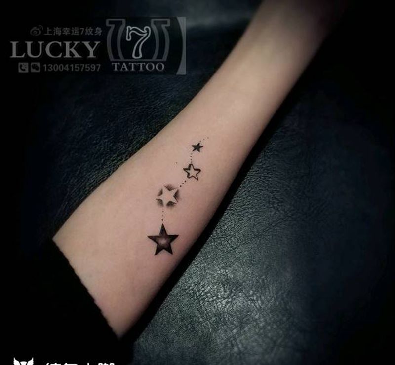 五角星|星星|幸运7纹身纹身图片_手臂清新图腾成品纹身图案