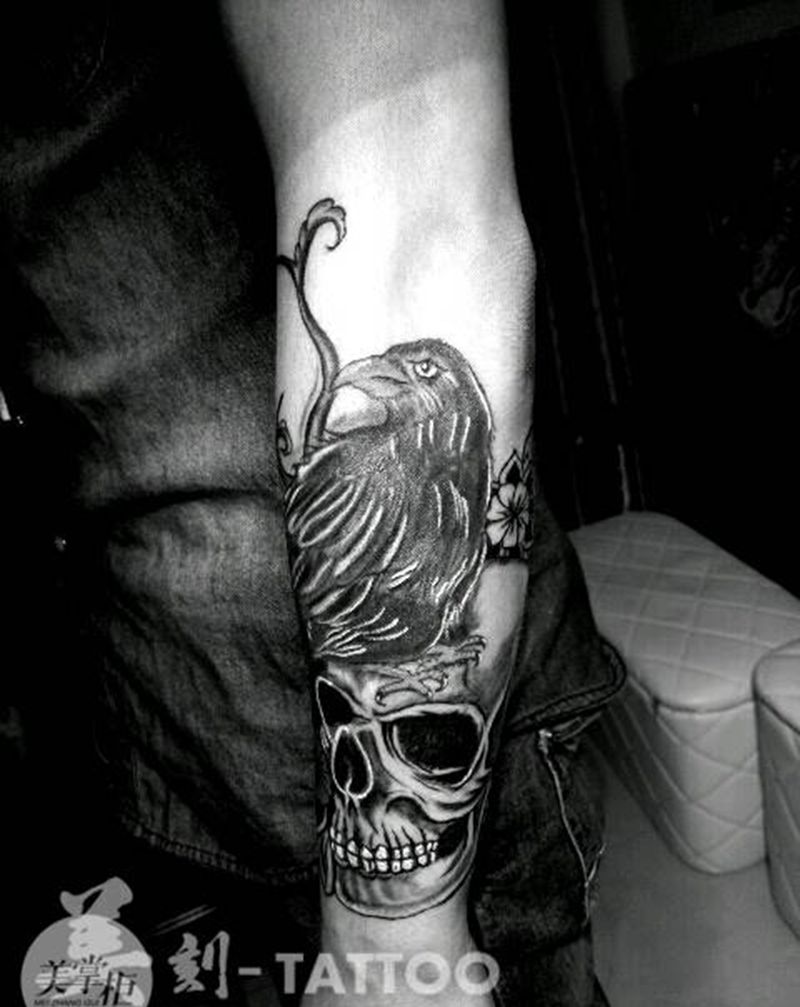 美刻刺青纹身图片_清新颈部肩部胸部贴纸几何字符人物图腾原创纹身图案