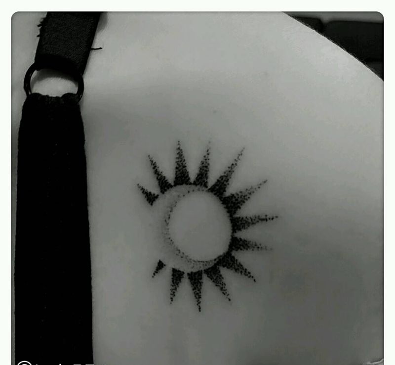太阳|幸运7纹身纹身图片_背部清新图腾点刺成品纹身图案