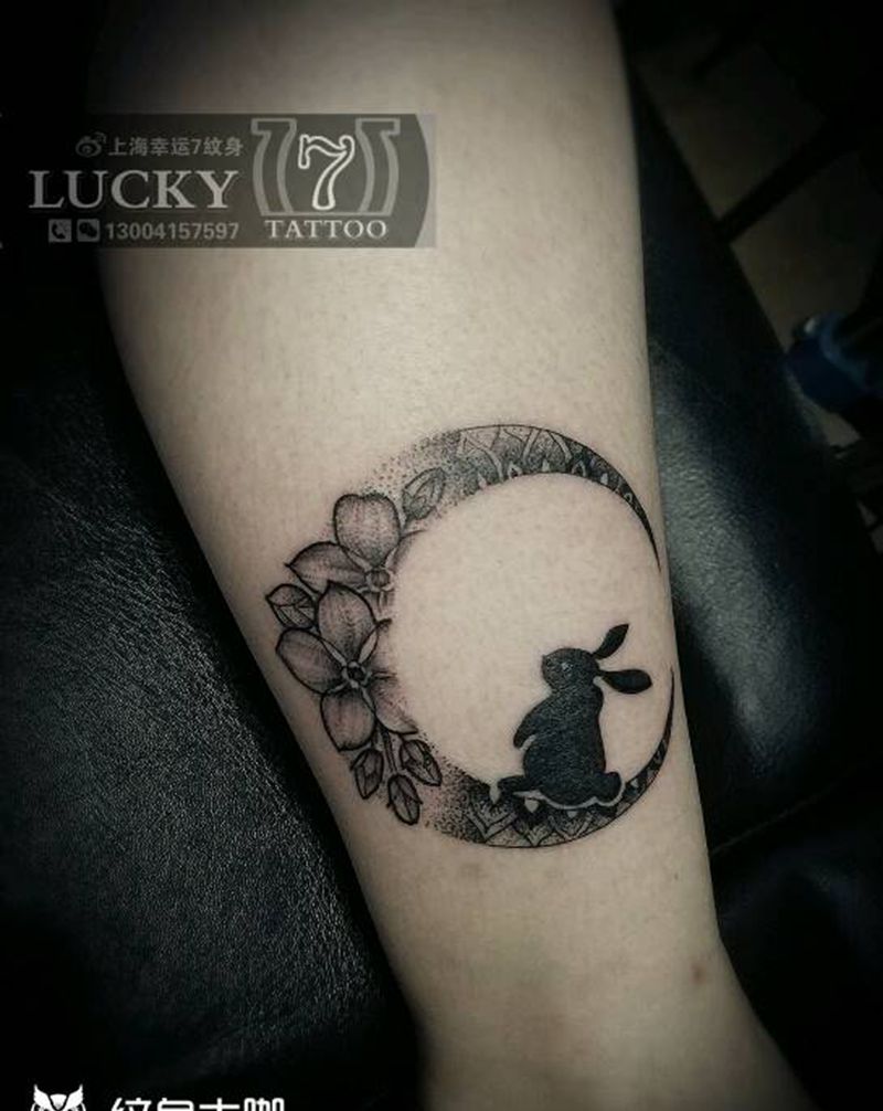 月亮|兔子|点刺|幸运7纹身纹身图片_腿部清新原创点刺成品纹身图案