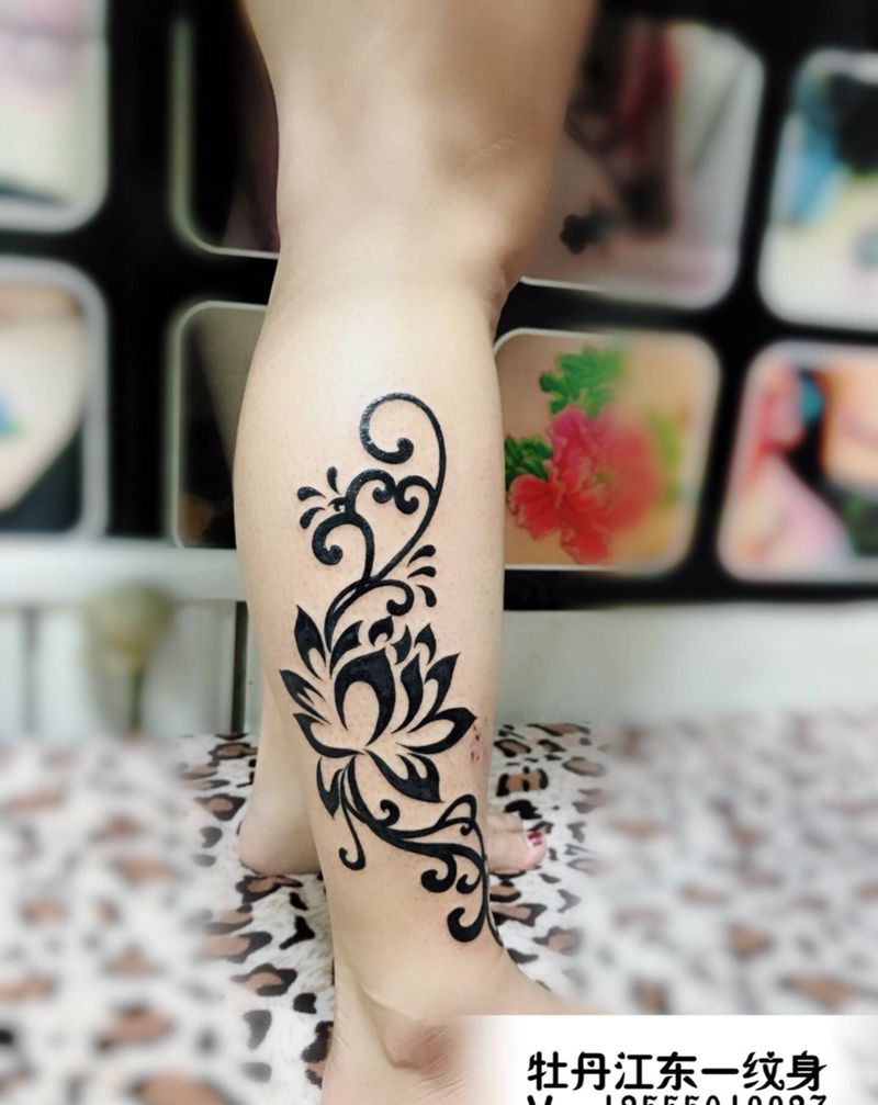 荷花图腾纹身图片