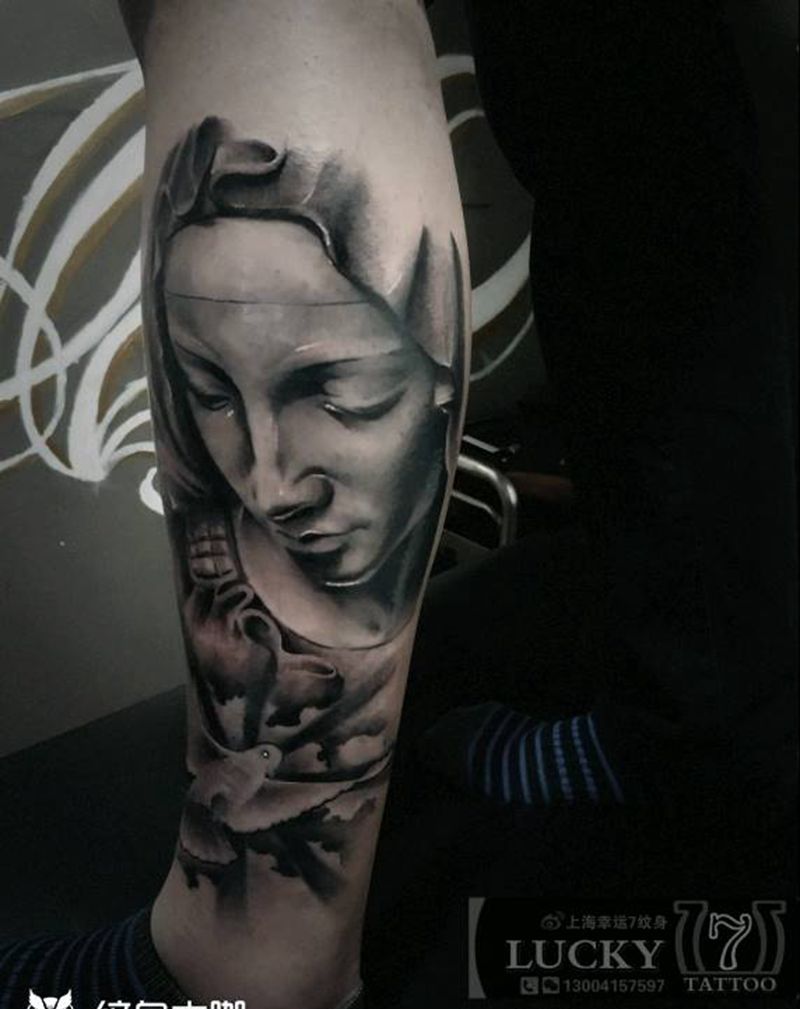 欧美写实|圣母白鸽|幸运7纹身纹身图片_腿部欧美写实成品纹身图案