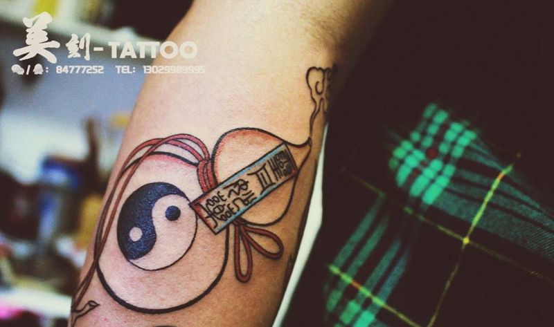 葫芦（福禄）纹身图片_手臂Old SchoolNew School纹身图案