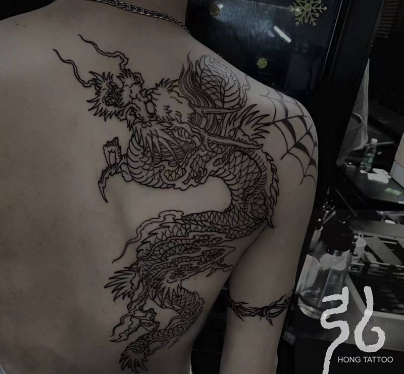 素龙纹身图片_背部老传统新传统纹身图案