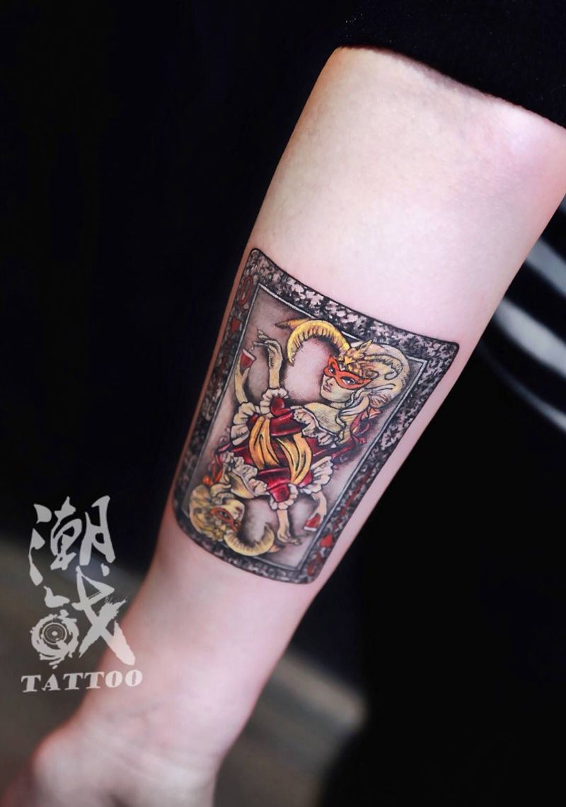 扑克女王纹身图片_手臂New School欧美写实纹身图案