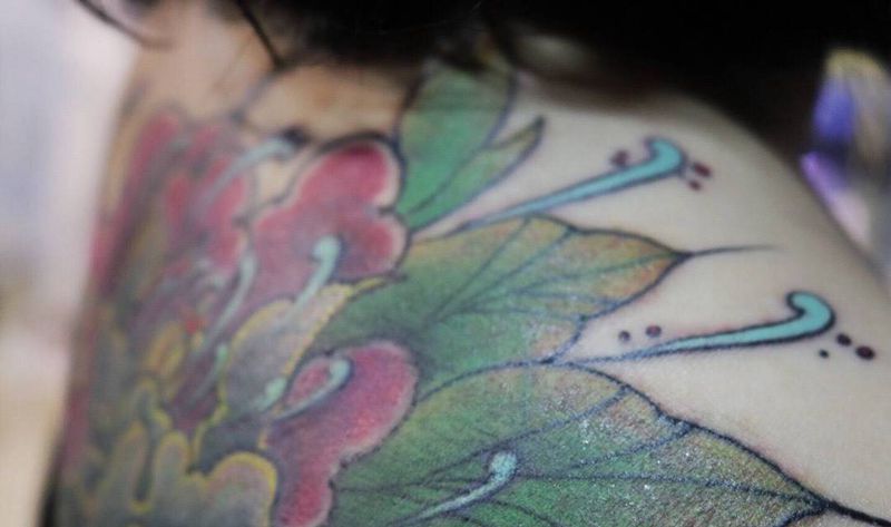 牡丹纹身图片_原创植物传统手臂肩部成品纹身图案